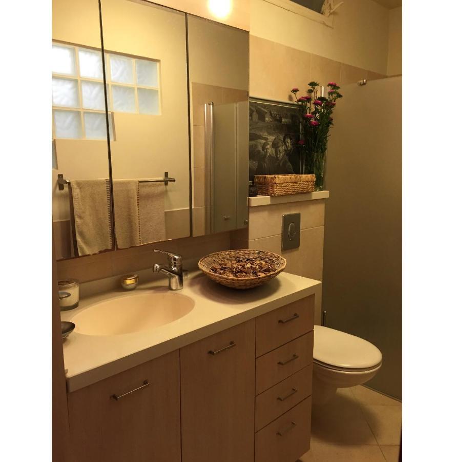 1 Or 2 Rooms With Breakfast And Parking เยรูซาเลม ภายนอก รูปภาพ