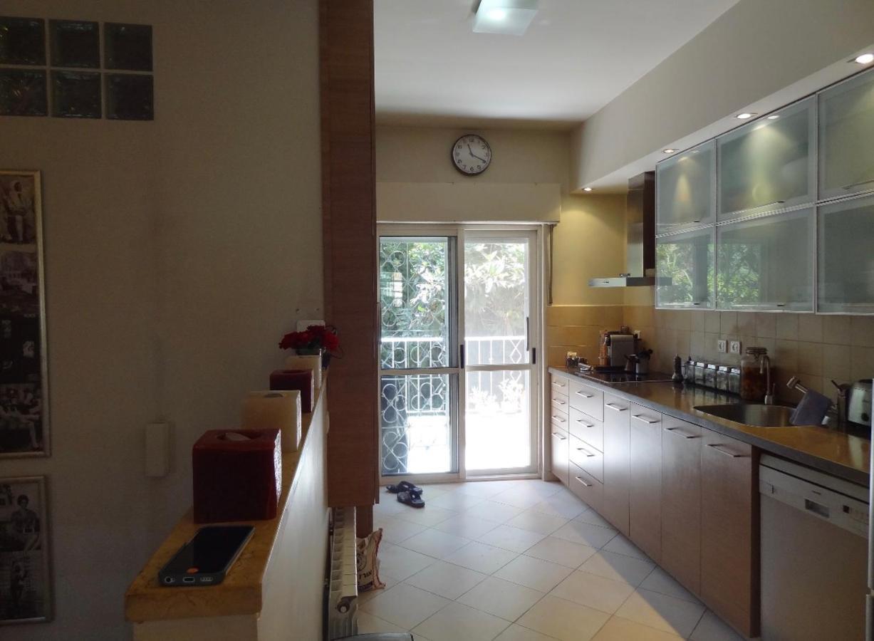 1 Or 2 Rooms With Breakfast And Parking เยรูซาเลม ภายนอก รูปภาพ